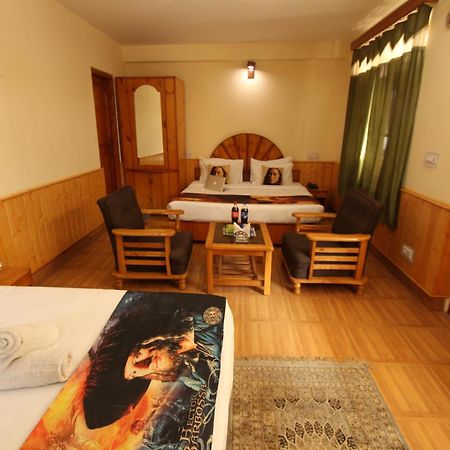 Hotel Purnima Riverside กาซอล ภายนอก รูปภาพ