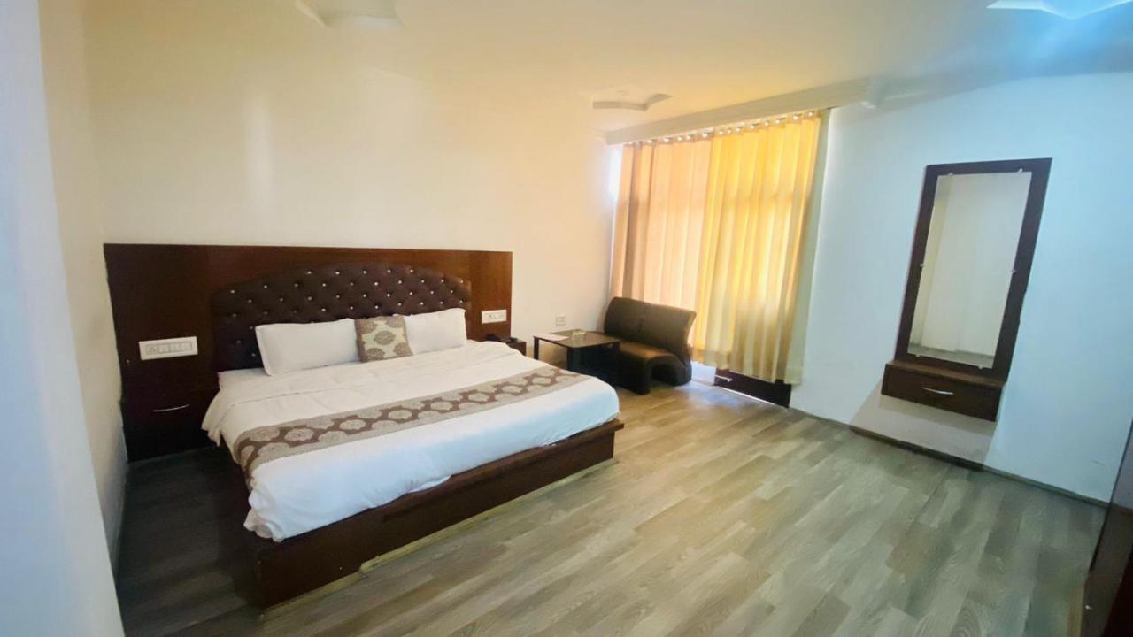 Hotel Purnima Riverside กาซอล ภายนอก รูปภาพ