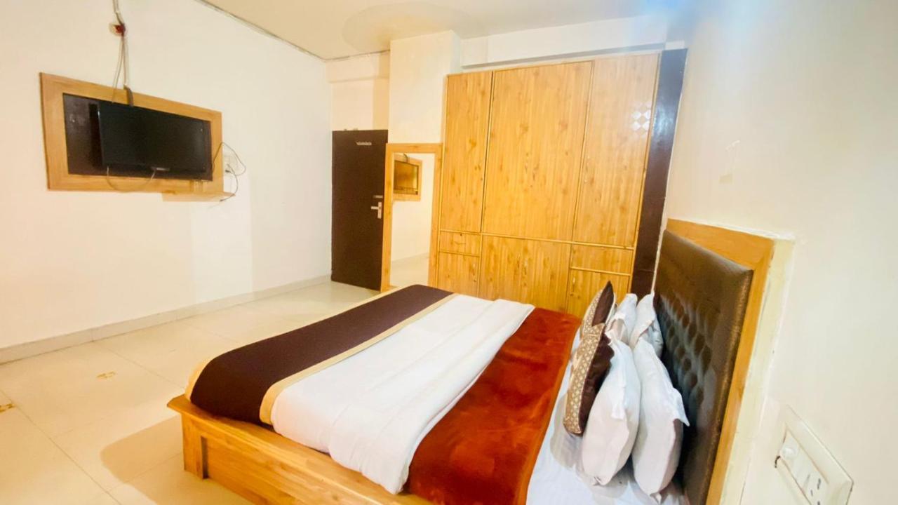 Hotel Purnima Riverside กาซอล ภายนอก รูปภาพ