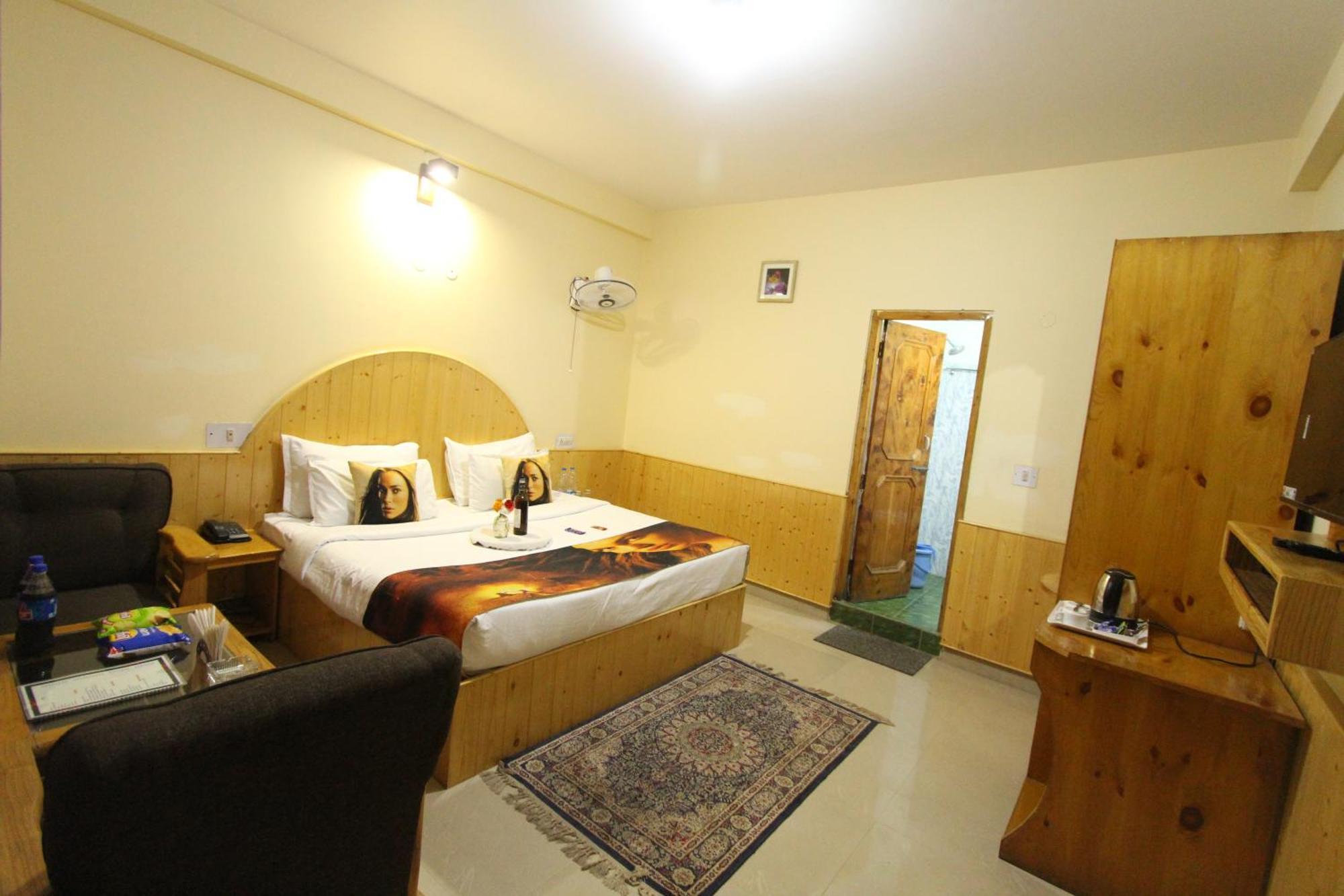 Hotel Purnima Riverside กาซอล ภายนอก รูปภาพ